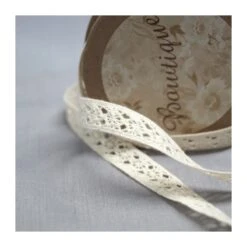 Bowtique Vintage Lace Trim Ribbon 12mm X 5m Reel