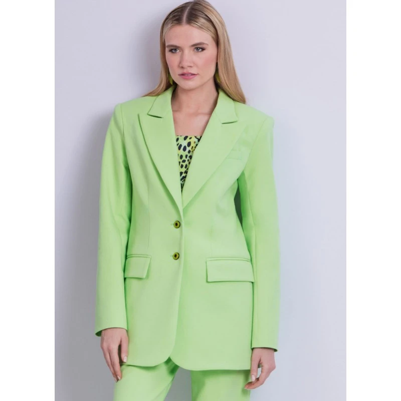 Vogue Patterns V1960 Misses’ Loose-Fitting Unlined Jacket, Knit Top And Trousers 4 Vogue Patterns V1960 Misses’ Loose-Fitting Unlined Jacket, Knit Top And Trousers - Image 2